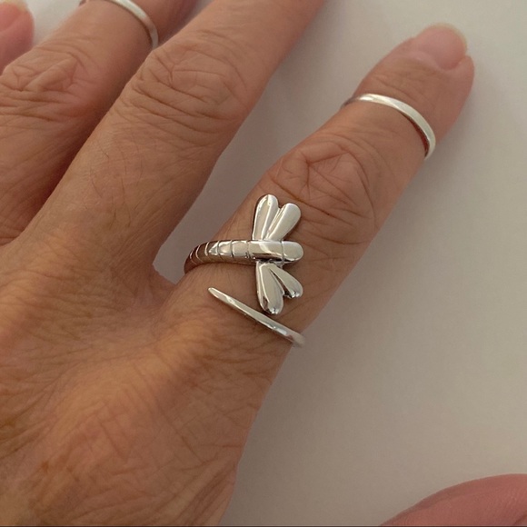 💕💕TOP SELLER💕💕 Sterling Silver Dragonfly Ring - Picture 4 of 7